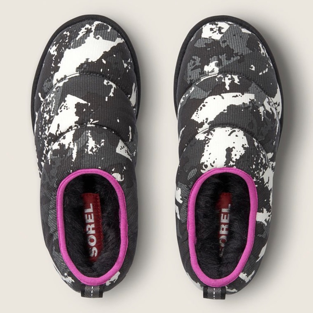 NIB!!! SOREL GO-BODEGA RUN SLIPPER